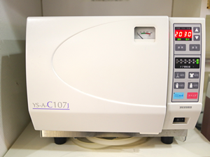 高圧蒸気滅菌器　オートクレーブ